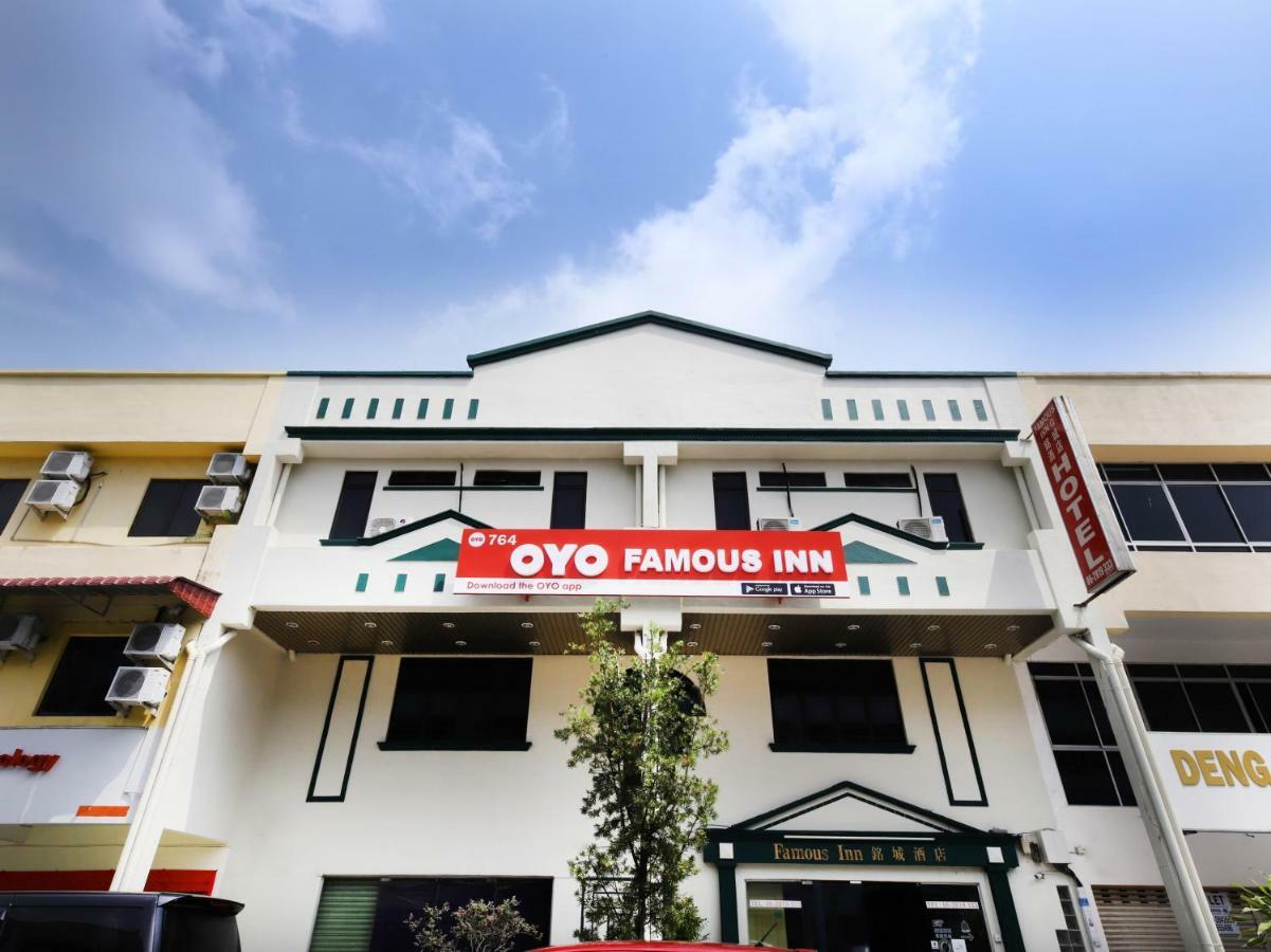 Oyo 764 Hotel Famous Inn Malacca Exterior photo